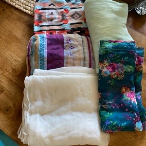 All Scarfs come together in a bundle